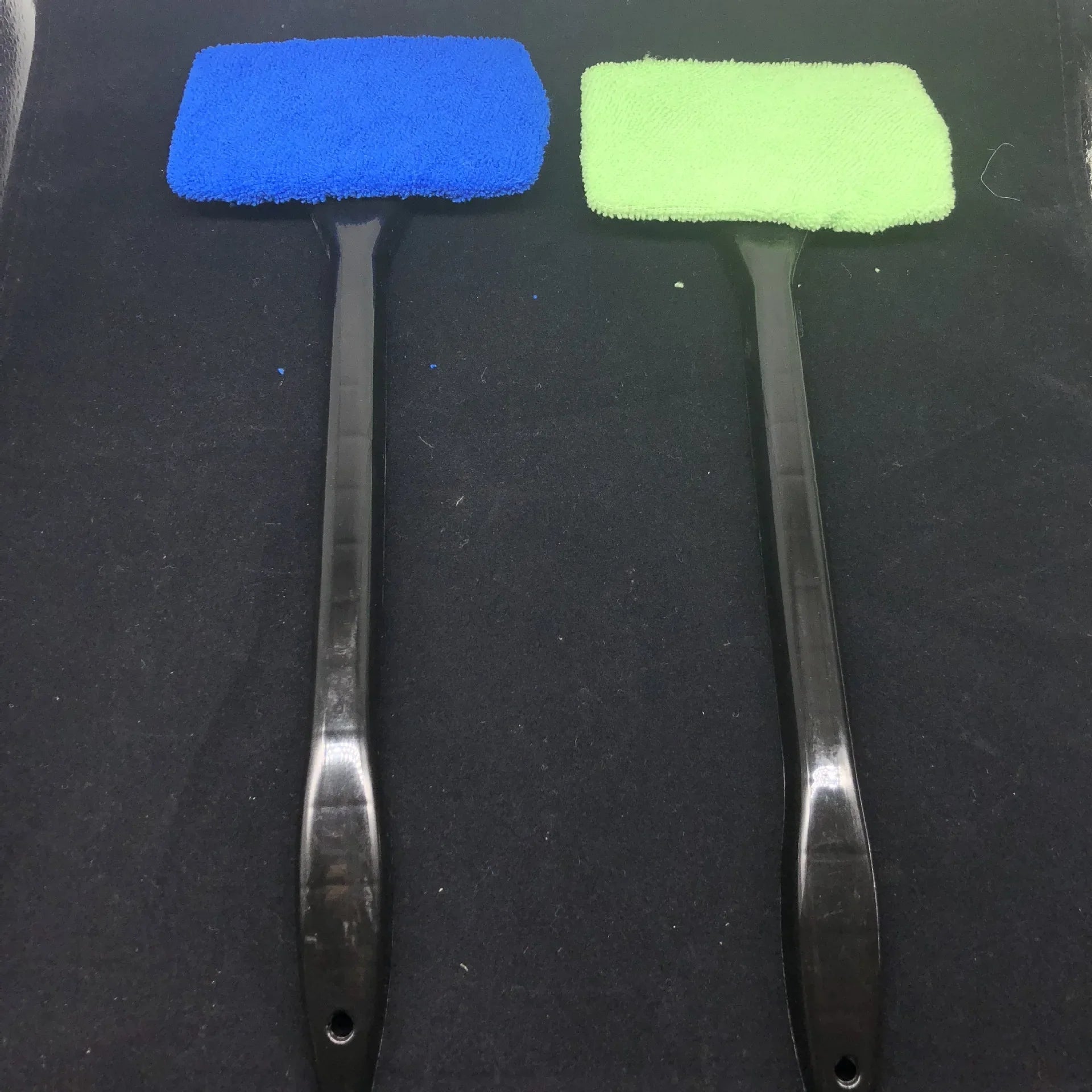 Car Windshield Defogging Brush: Crystal Clear Cleaner for Safe Driving  ourlum.com   