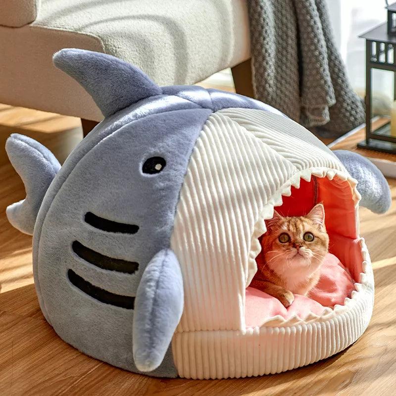 Cozy Cat Bed: Warm Enclosed Pet Tent for Kittens and Puppies  ourlum.com   