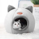 Winter Cat Bed: Luxurious Semi-Enclosed Feline Sanctuary