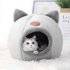 Winter Cat Bed: Luxurious Semi-Enclosed Sanctuary for Feline Comfort