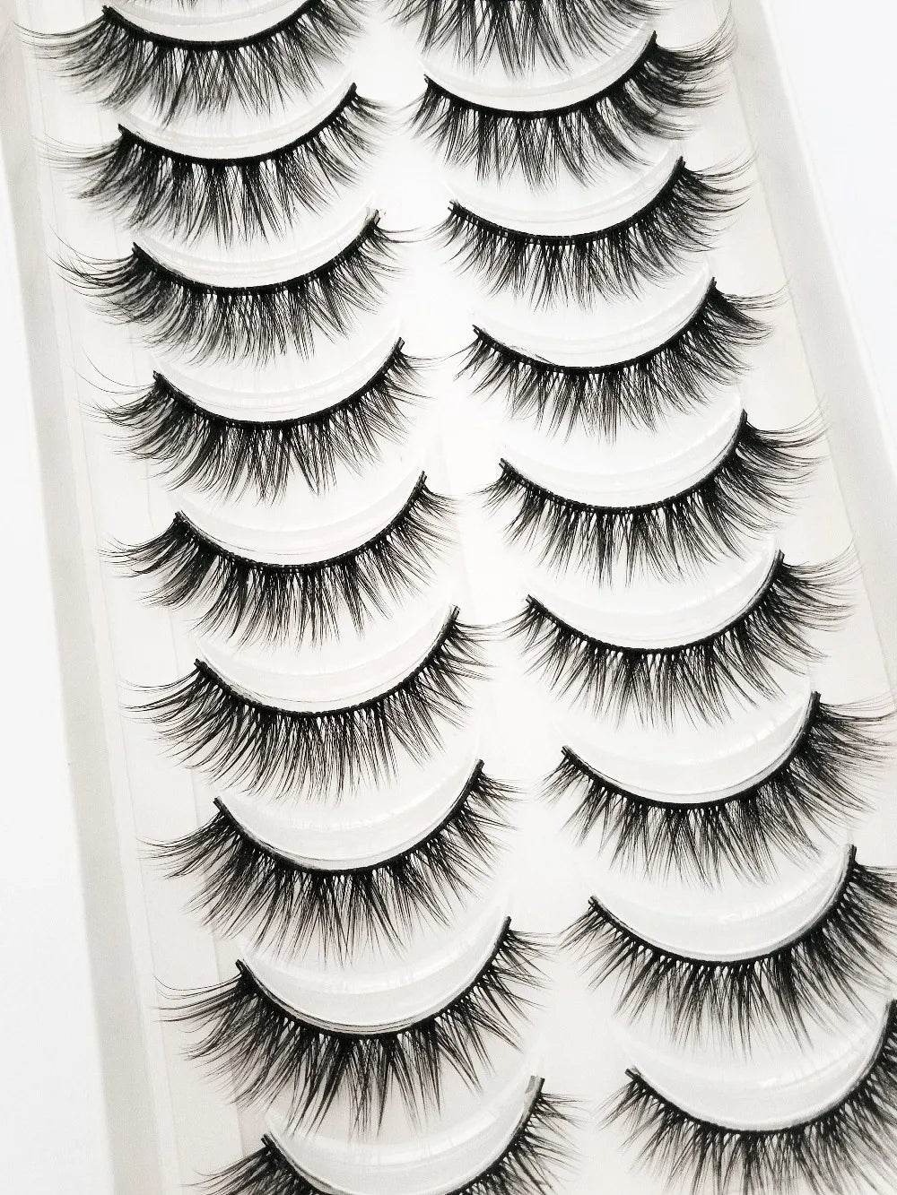 Gorgeous Handmade Synthetic False Eyelashes for Ultimate Eye Enhancement