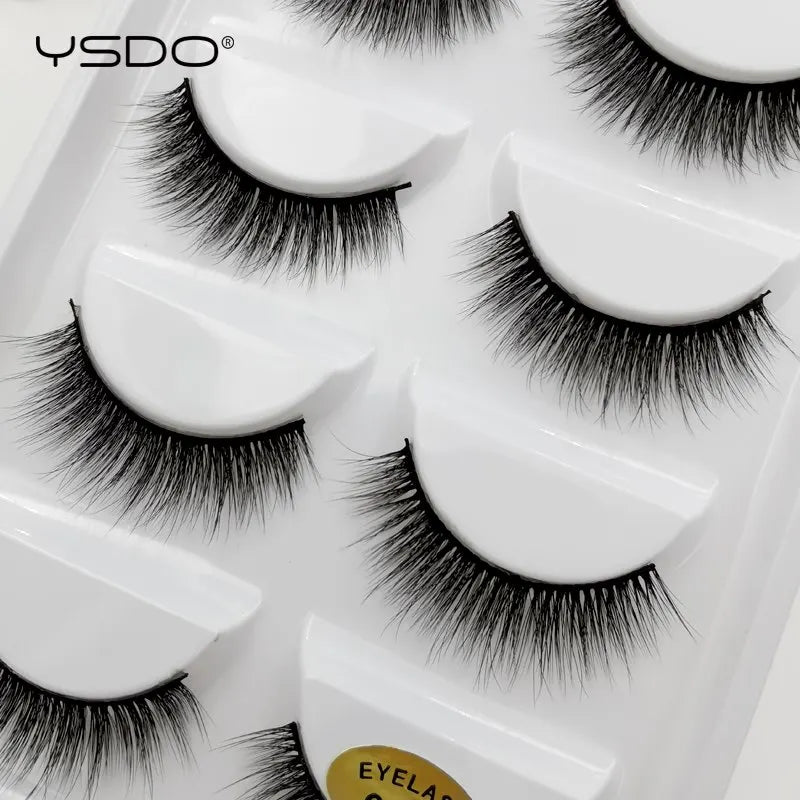 Natural 3D Mink Eyelashes - Handmade False Lashes for Dramatic Eye Makeup