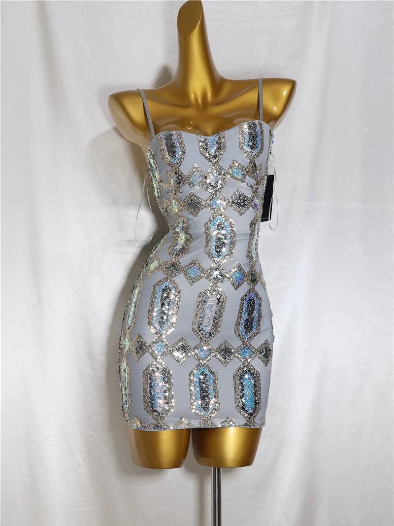 Elegant Beaded Dress: Versatile & Chic Fashion Choice