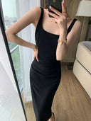 Guoge Black Waist Camisole Dress: Sophisticated Elegance