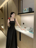 Luxurious Black Dress: Elegant Event Wear for Sophisticated Look