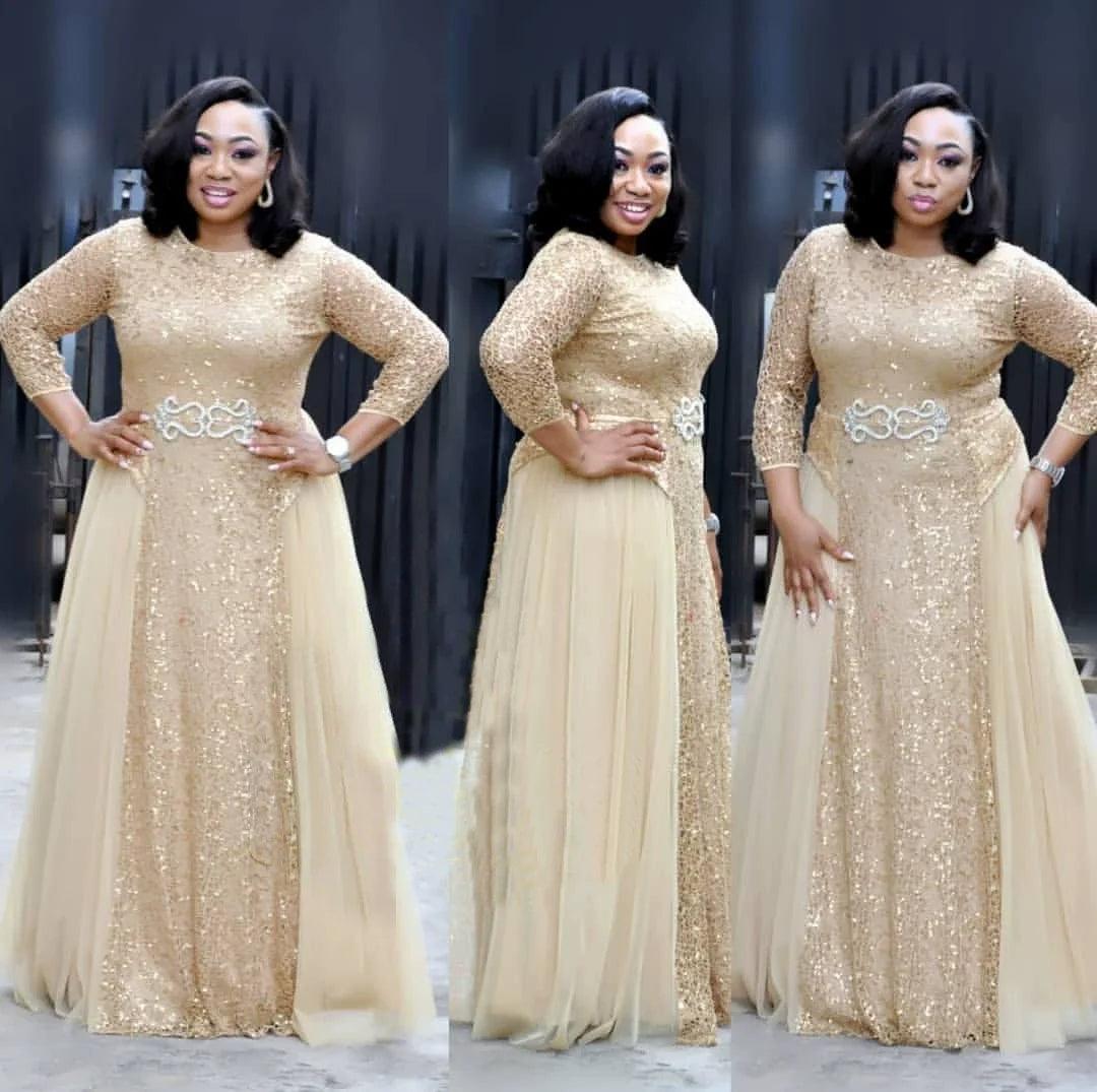 Elegant Evening Gown: Stylish Plus Size Dress - Flattering Fit, Sophisticated Design & Confidence Boosting