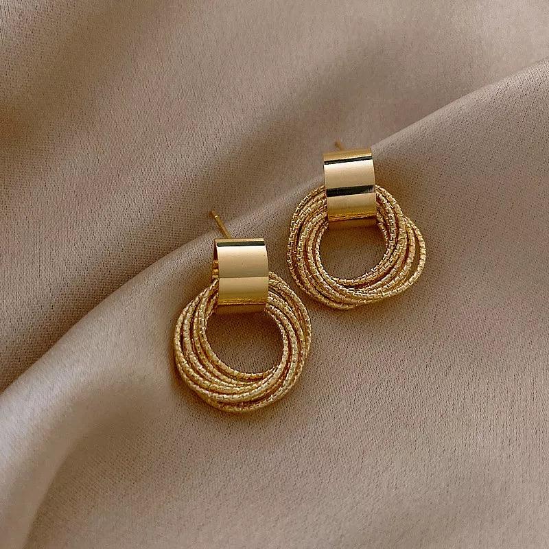 Chic Retro Gold Circle Stud Earrings for Women - Korean Jewelry Fashion Wedding Party Gift  ourlum.com EK5123  