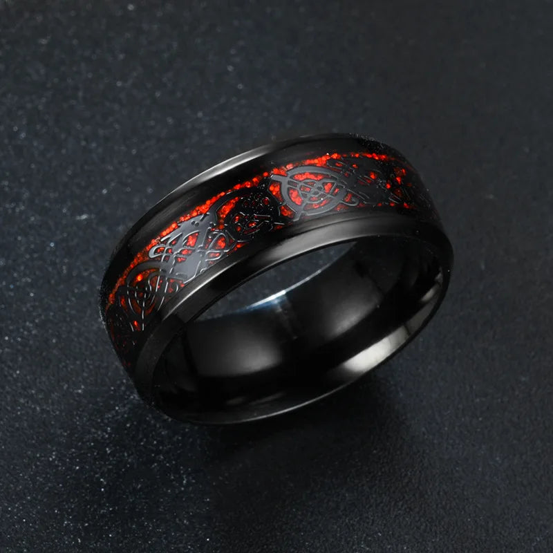 Fashion 8mm Red Beveled Edge Stainless Steel Celtic Dragon Rings for Men Carbon Fibre Ring Men Wedding Band