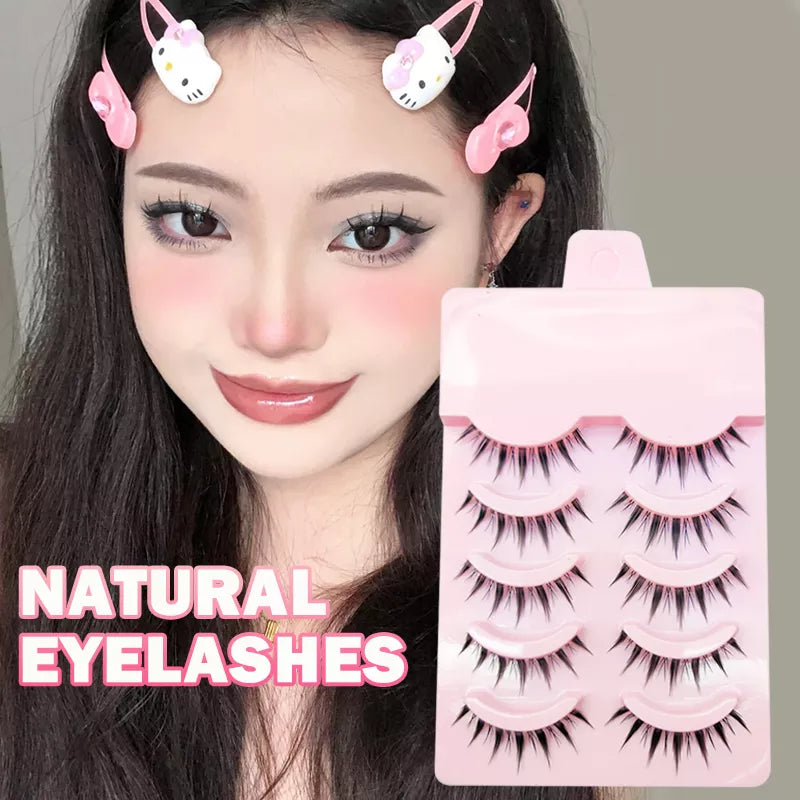 Manga-Inspired Wispy False Eyelashes for a Natural and Glamorous Look