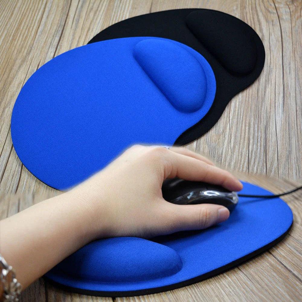 Ergonomic Wrist Support Mouse Pad: Improve Gaming Experience  ourlum.com   