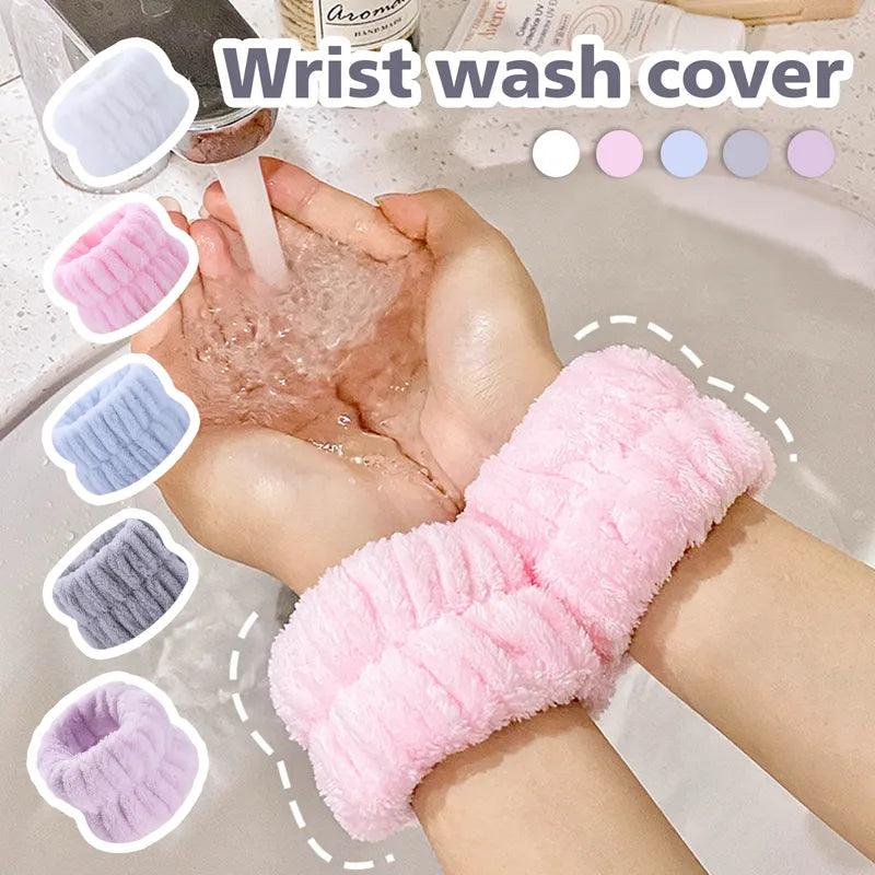 Microfiber Wristband Towel Set for Face Washing and Water Absorption  ourlum.com   