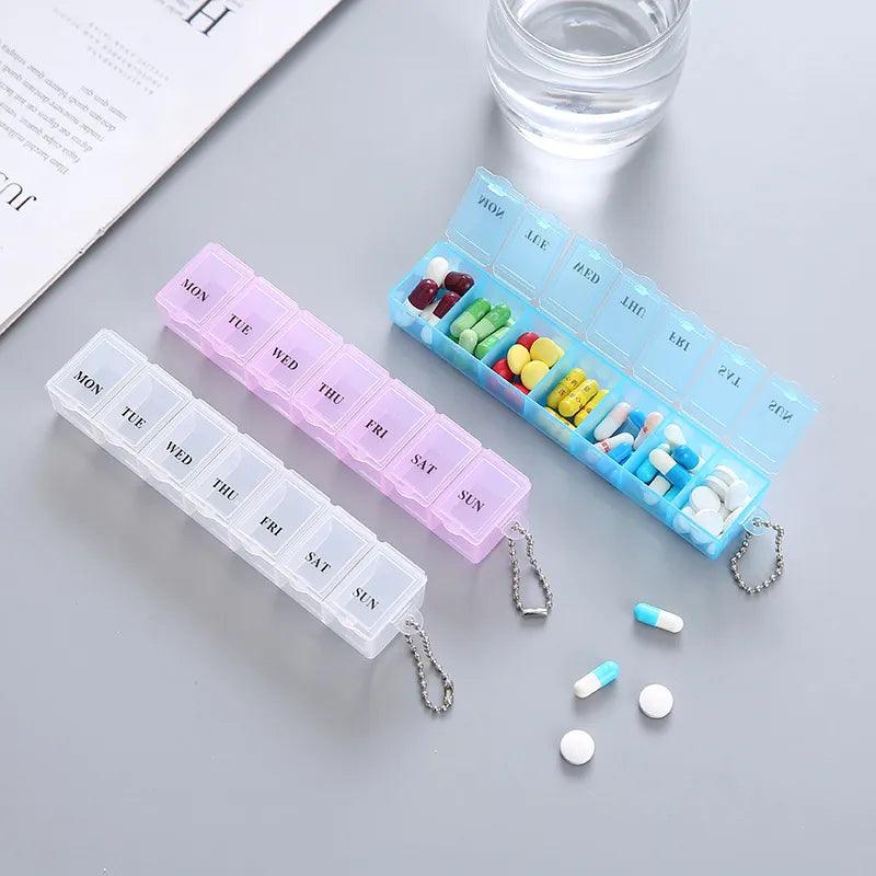 7-Day Pill Organizer with Splitters - Transparent, Red, Green - Efficient Medication Management