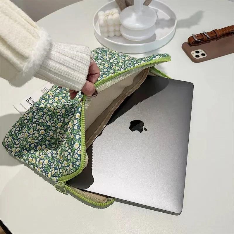 Floral Laptop Sleeve with Stylish Protection & High-Quality Material  ourlum.com   