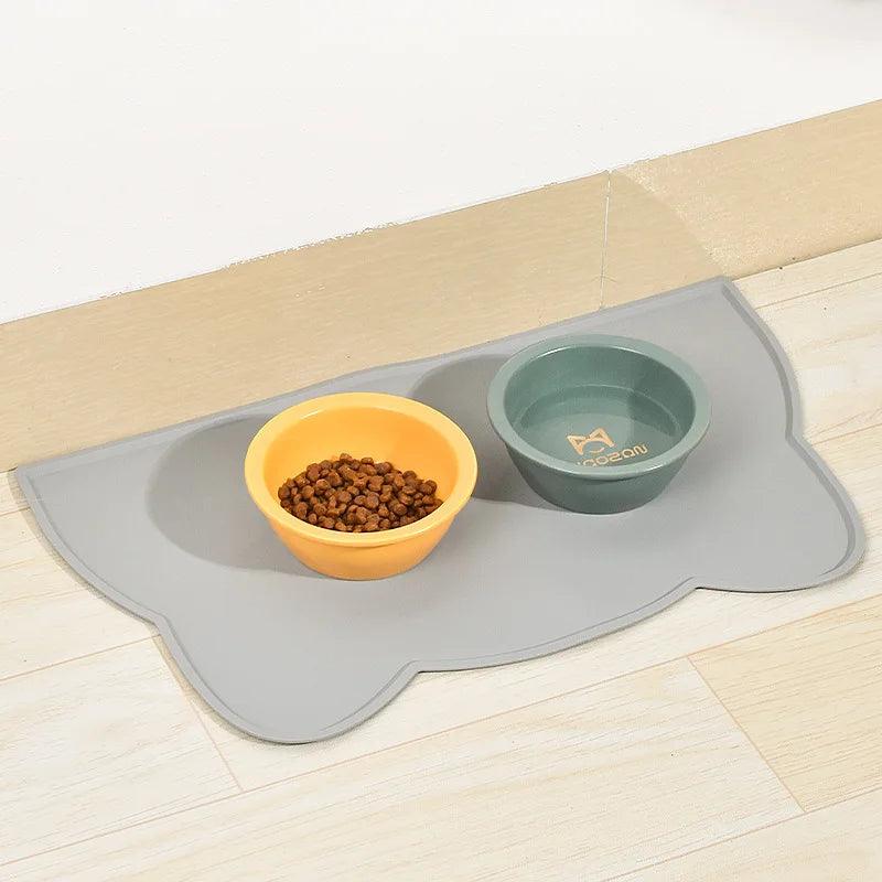 Silicone Pet Food Mat: Portable Waterproof Non-Slip Feeding Pad for Cats and Dogs  ourlum.com   