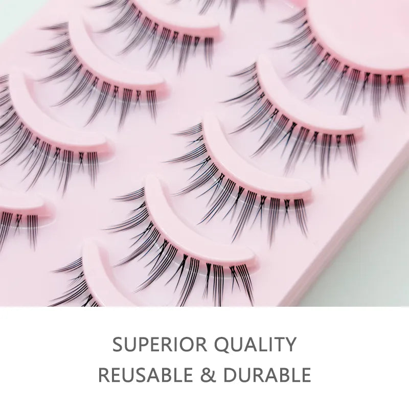 Manga-Inspired Wispy False Eyelashes for a Natural and Glamorous Look