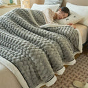 Winter Warm Blanket Skin-Friendly Striped Bedspread Throw