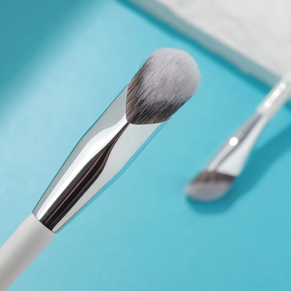 Angled Korea Concealer Brush Under Eye for Makeup Cream Corrector Blending Brush Liquid Makeup Nose Contour F811  ourlum.com   