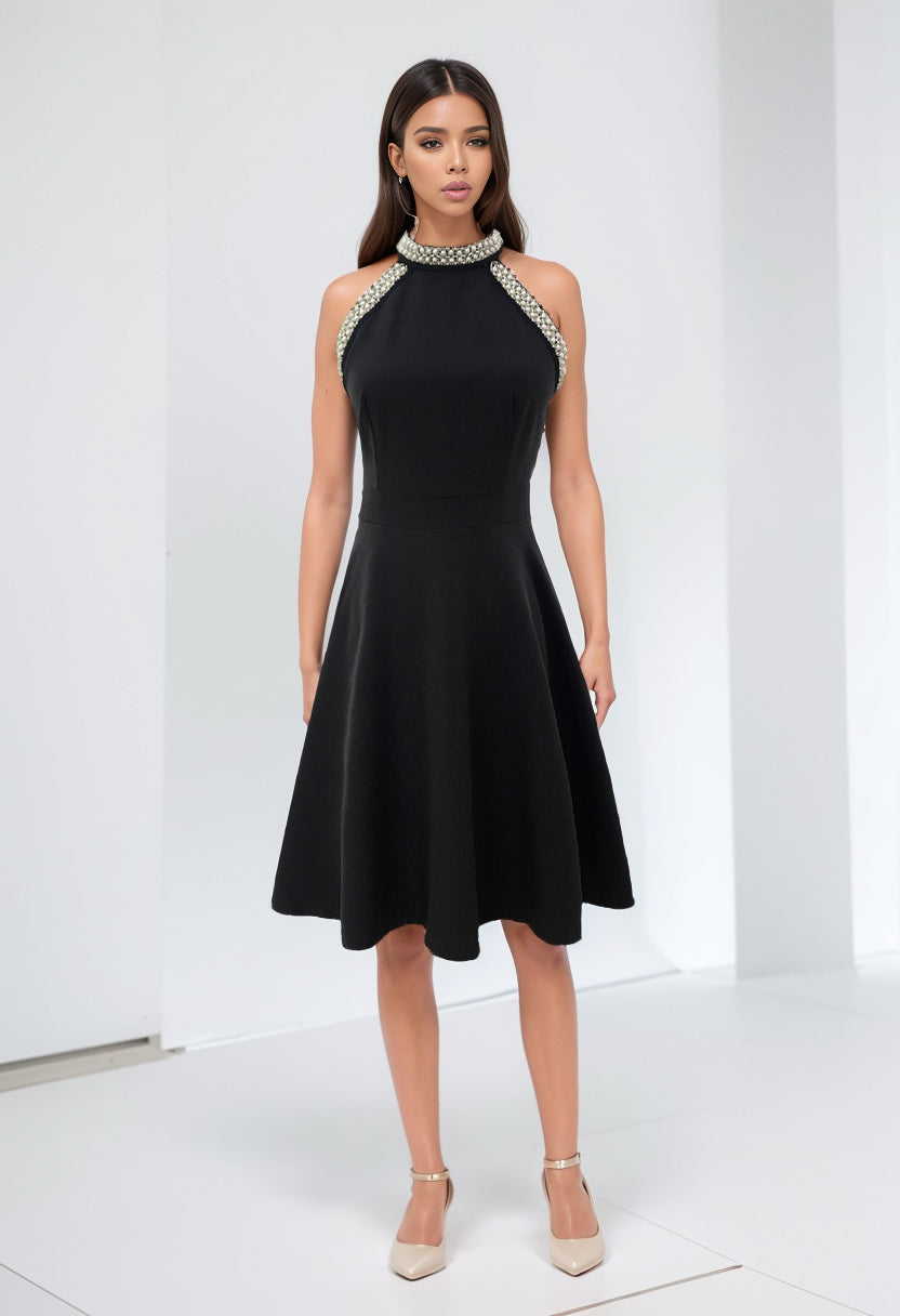 Black Halter Dress: Elegant Style for Millennials
