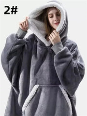 Winter Cozy Fleece Hoodie: Functional Oversized Style with Pockets