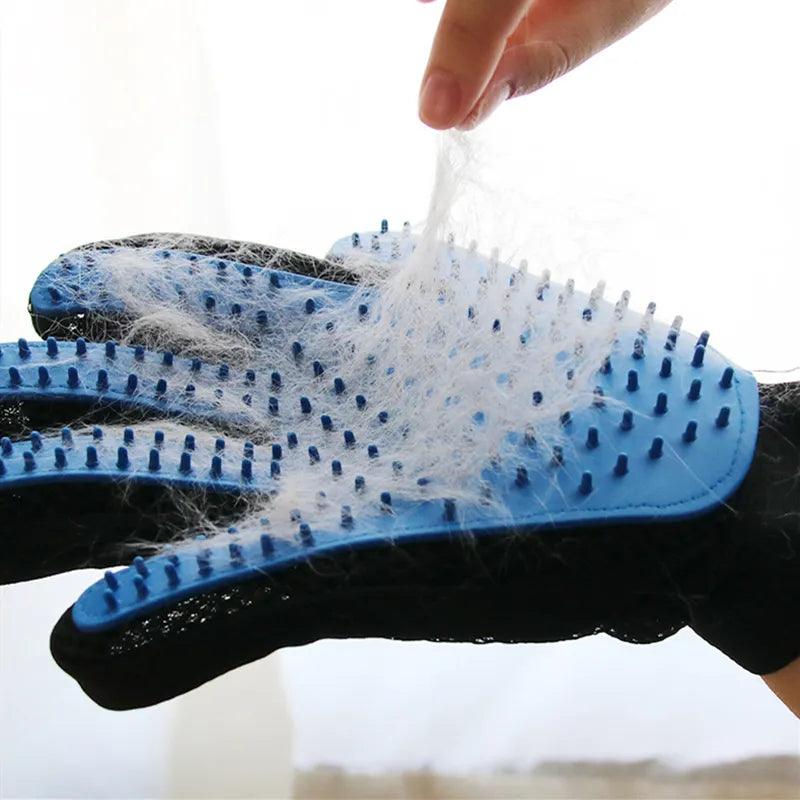 Pet Grooming Glove: Deshedding Brush & Massage for Cats and Dogs  ourlum.com   