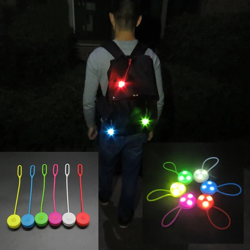 Popular Silicone Backpack Mini Bicycle Light For Night Riding Easily Bicycle Warning Light Rear LED Taillight For Cycling Safety